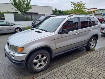 BMW X5 4.4i lpg