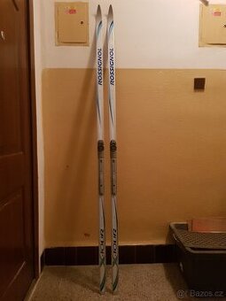 Prodám úplně nové běžky ROSSIGNOL VENTURE 197cm dlouhé.