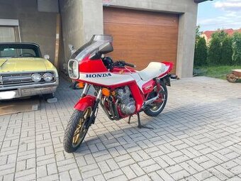 Honda Boldor CB f2 900