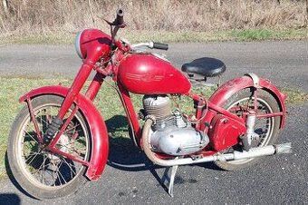 Prodám více než 20 motocyklů
