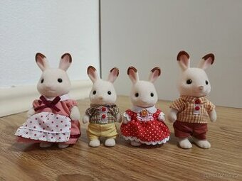 Sylvanian Families - Chocolate Rabbit Familly