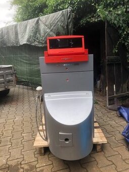 Prodám litinový kotel na olej 33 -36 Kw