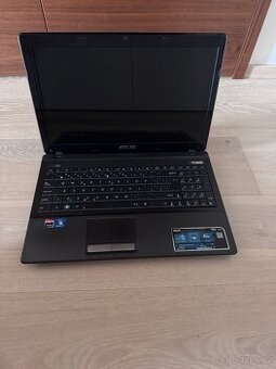 Notebook ASUS K53U Series - nefunkční na náhradní díly