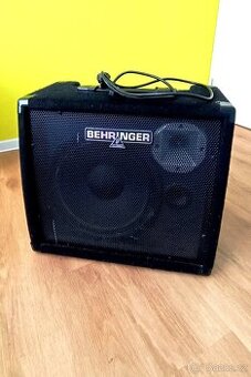 Klávesový zesilovač Behringer K900FX