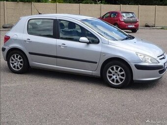 Peugeot 307 koupím PP a PZ dveře barva stříbrná EZR