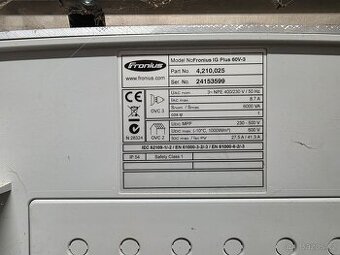 Prodám Střídač/měnič k FVE Fronius IG Plus 60V-3