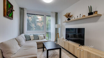 Pronájem bytu 2+kk, 43 m2, ulice Hrubého, Praha 8 - Kobylisy