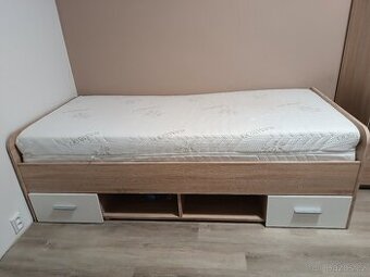 Postel 90/200 +matrace+police