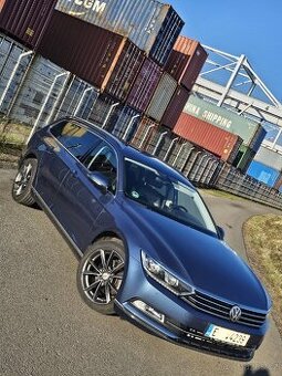 Vw passat variant B8 Highline BMT 2.0 tdi 110kw bez AD blue