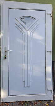 Vchodové dveře plastové š.110x210v.