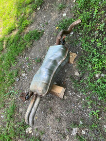 Prodám zadní díl výfuku na vůz Škoda Octavia 1.9 TDI