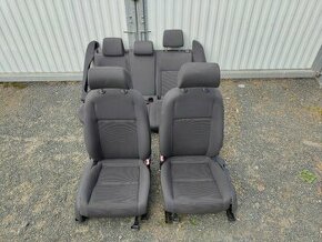 Sedačky VW Golf V HB