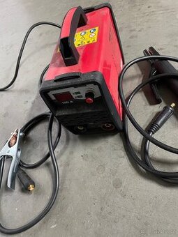 Svářečka Hecht 140