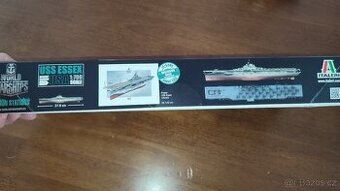 Model World of Warships USS Essex (1:700)
