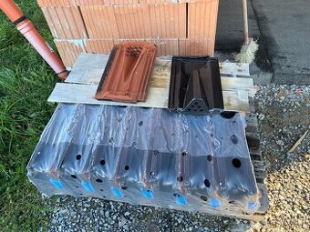 Větrací taška Tondach - Stodo 12 (břidlicově černá glazura)