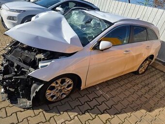 Kia ceed  sportswagon (CD)1.6 CRDi 100kw D4FE 2022