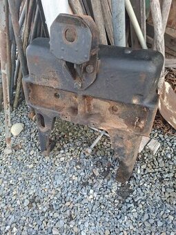 Zetor uřI litinová vana