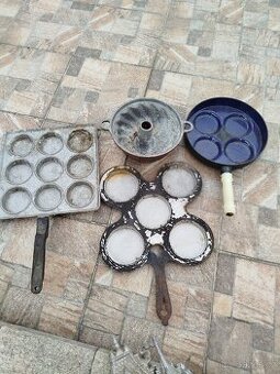 Lívanečník a forma na bábovku