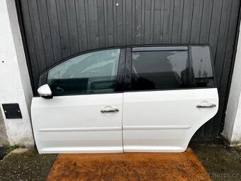Volkswagen Touran 2013 levé dveře, přední i zadní, kompletní
