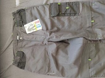 Monterky do pasu, nove, velikost 52.