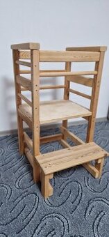 Dětská učící věžička