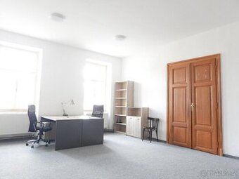 Pronájem kanceláře 34 m2  v Dělnickém domě v Jihlavě, Žižkov