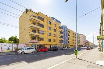 Pronájem bytu 1+kk Jana Palacha Pardubice