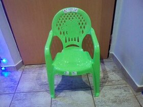 Plastová dětská židlička židle zelená s motivem hrocha - 1