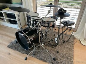 ROLAND VAD504 Kit V-Drums - 100% stav, bez škrábnutí a vad