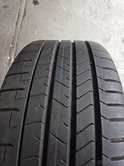 255/35 R19 96 Y Pirelli P-Zero PZ4