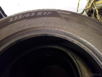 Prodám 4ks pneumatik 235/65 R17