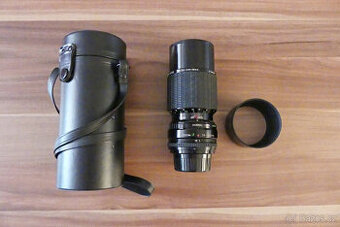 Zoom Sigma 70-150/ f 3,5, macro, závit M42, špičkový stav
