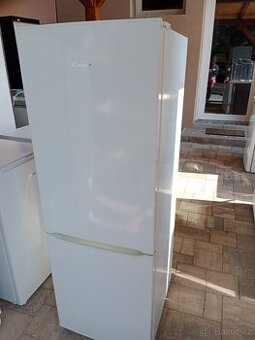 Lednice s mrazakem Candy
