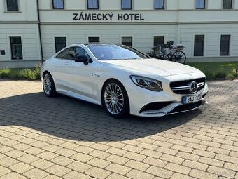 Mercedes Benz S Coupe 63 AMG - 1