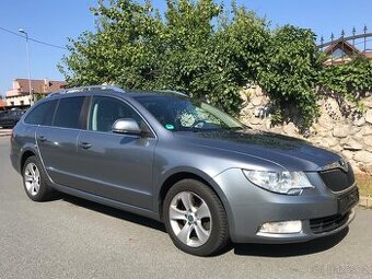 Škoda Superb Combi 2.0TDI 103Kw,06/2012,DSG,1 maj. S.Kniha