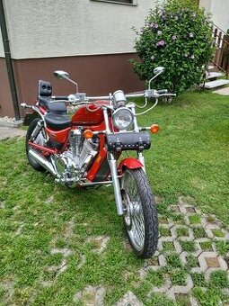 Suzuki VS 600 Intruder