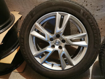 Volvo XC40 / XC60 - orig. 18" alu zimná sada - DOT 24