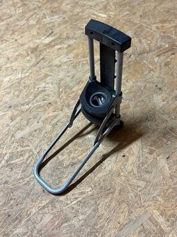 Ruční lis na PET lahve