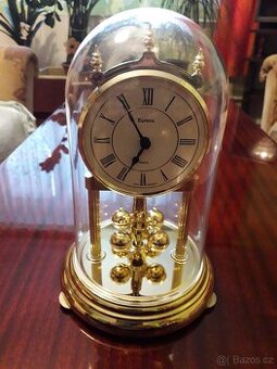 Prodám repliku starožitných kuličkových sloupových hodin.