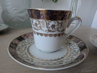 Dva šálky s podšálkem na kávu za 300,-