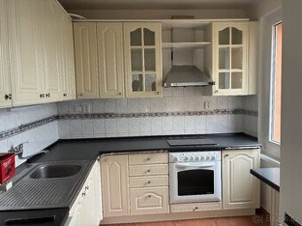 Kuchyňská linka se spotřebiči