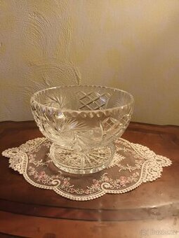 ručně broušená mísa z českého křišťálu