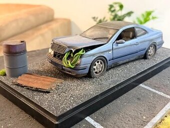 VRAK - 1:18 Mercedes-Benz CLK 230 Coupe - Modrá - ANSON