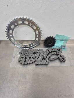 NAHRADNÍ DÍLY Z HONDA CBR600RR 2024-2026