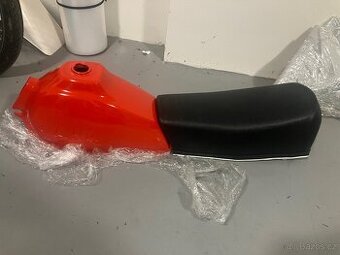 Jawa Tramvaj nové i použité plasty, nádrž,