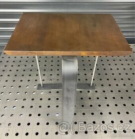 Designový stolek