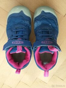 Dívčí boty Keen 31