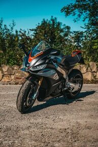 Aprilia RSV4 RR 1100