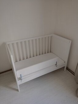 Dětská postýlka Ikea Sundvik + matrace