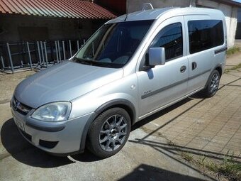 Opel combo 1.6 tour benzín